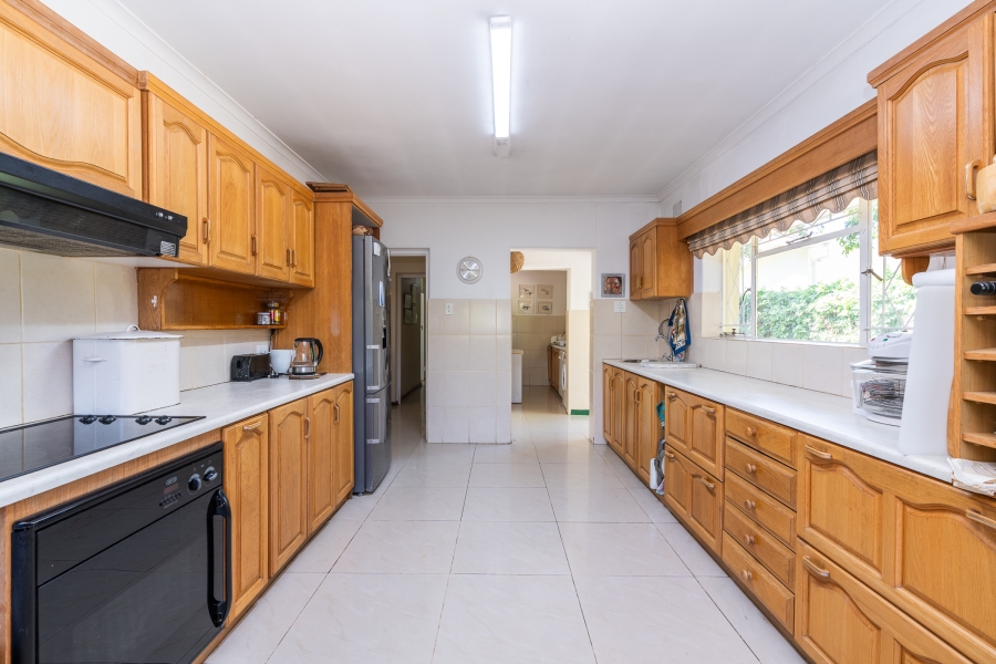 4 Bedroom Property for Sale in Pinelands Western Cape